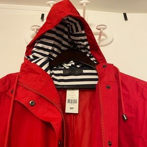 Suzy Shier rain jacket. Size: L. Colour: Red.